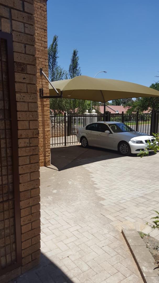 To Let 2 Bedroom Property for Rent in Langenhovenpark Free State